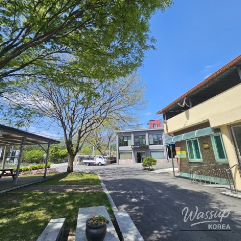 A Unique Café Experience in the Countryside_04