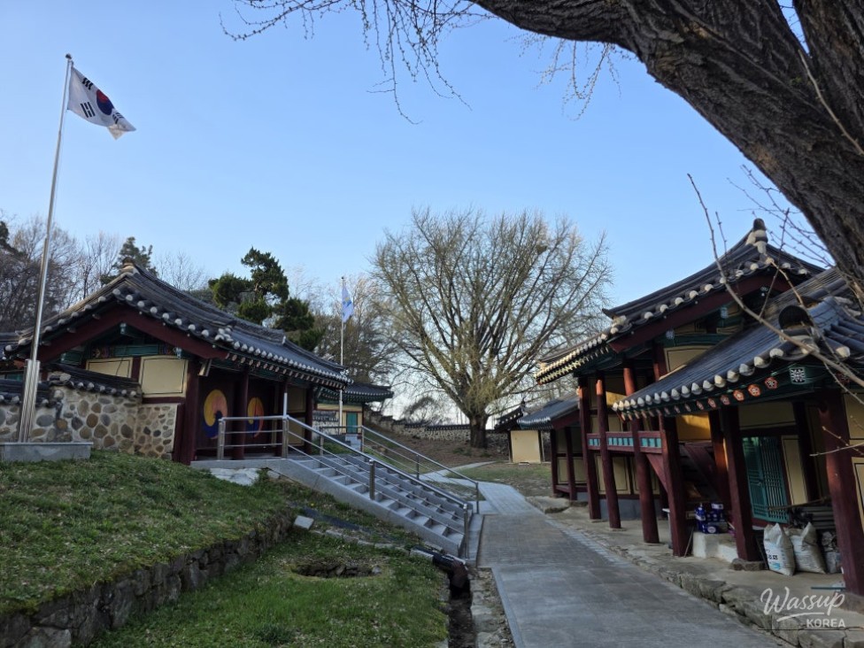 Exploring the Tranquil Jincheon Hyanggyo_10