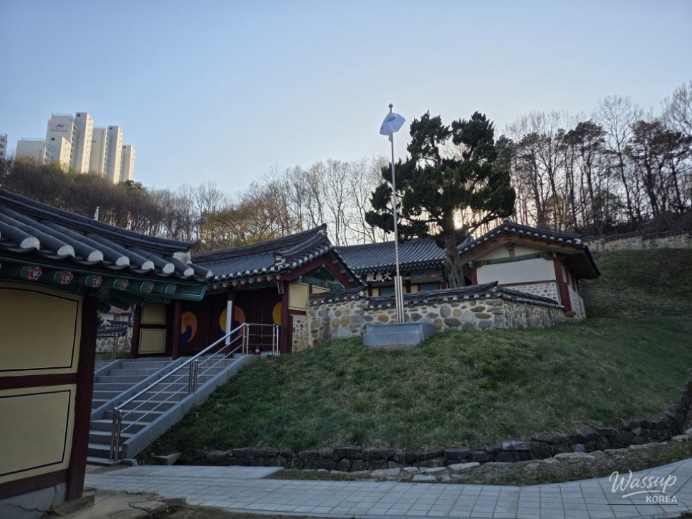 Exploring the Tranquil Jincheon Hyanggyo_03