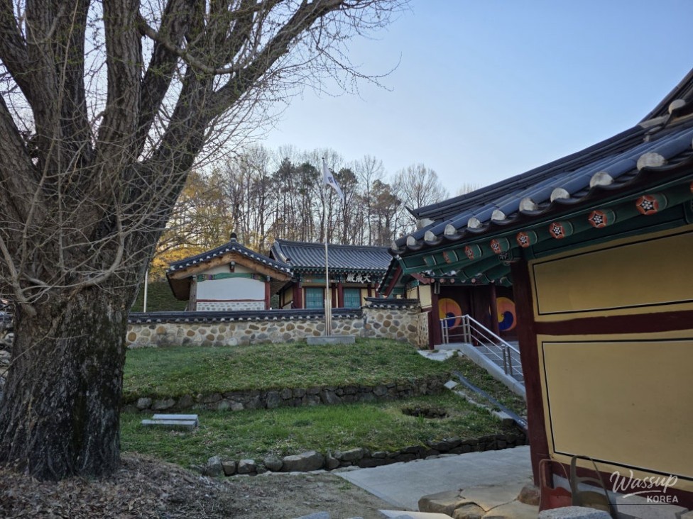 Exploring the Tranquil Jincheon Hyanggyo_15
