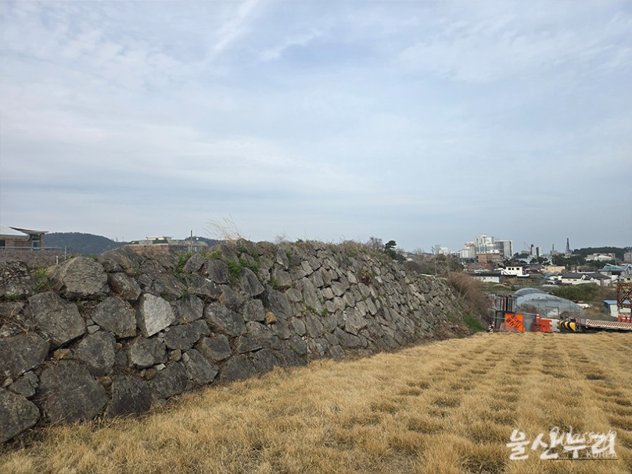 Exploring the Historical Seongpo Fortress in Ulsan_04