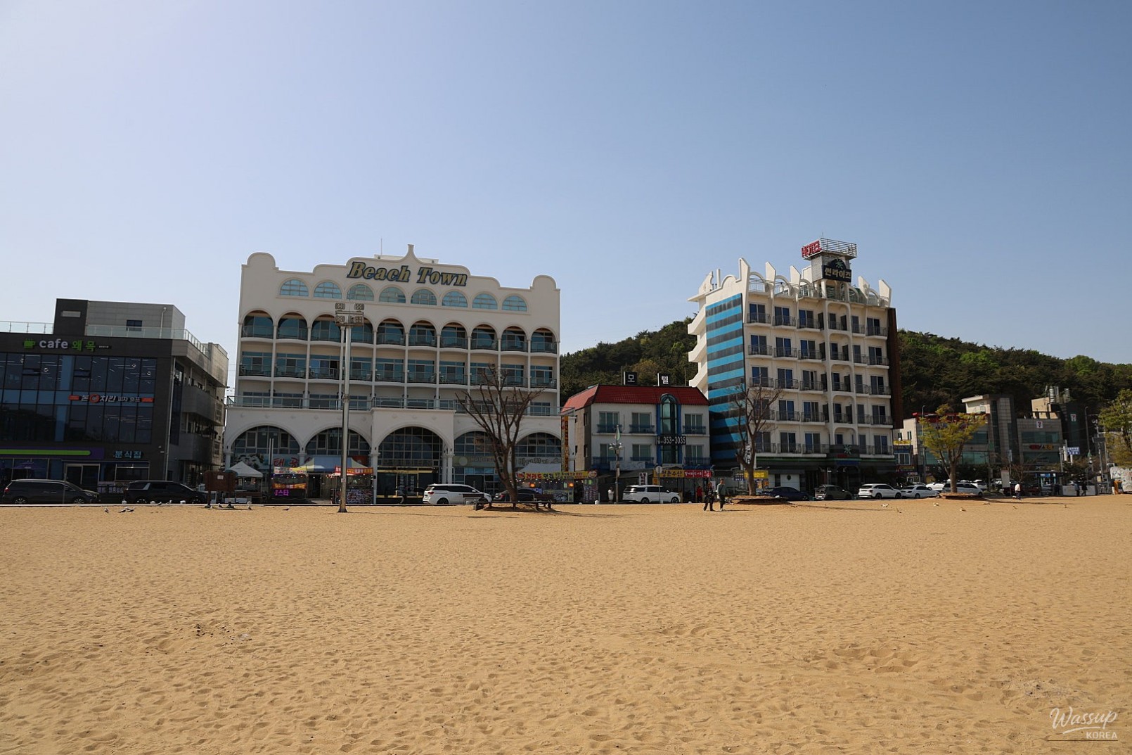 A Day at Waemok Beach: Embracing Stillness and Connection_06