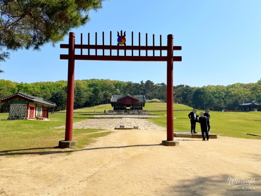 Exploring the Historical Significance of Yonggungneung and Yongjusa Temple_05