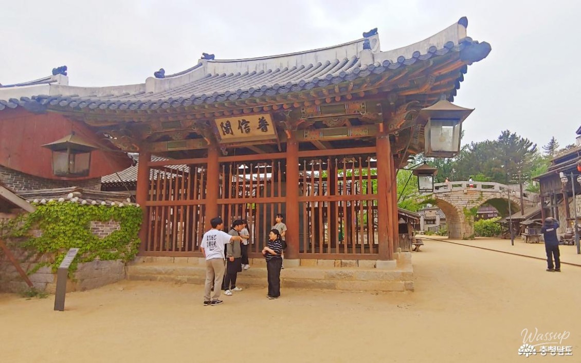 Exploring Sunshine Studio in Nonsan_19