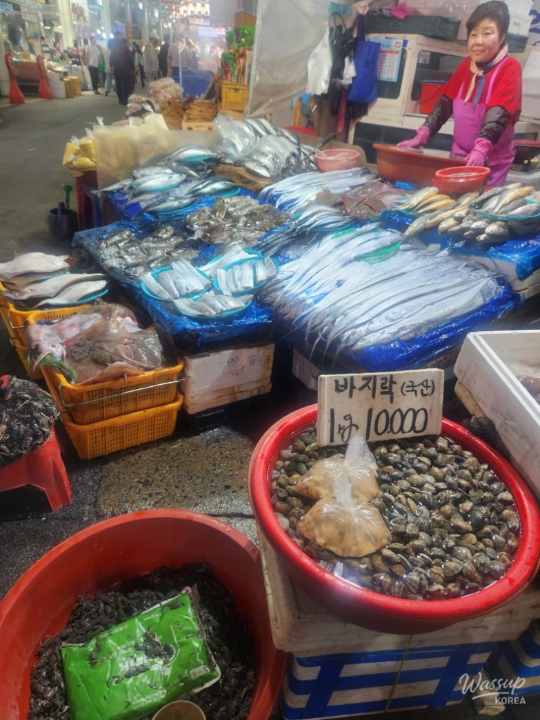 Exploring Seosan Dongbu Market_09