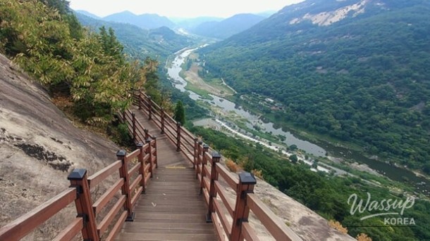 Discover the Stunning Sky Path of Yonggyeolsan_04