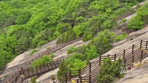 Discover the Stunning Sky Path of Yonggyeolsan_06