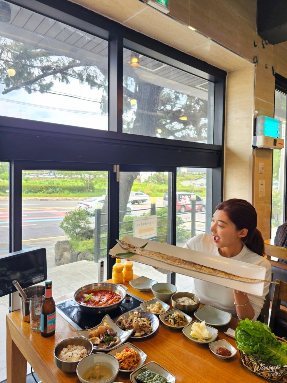 A Delightful Dining Experience at Jeju's Jungmun Saekdal Tong Galchi_02