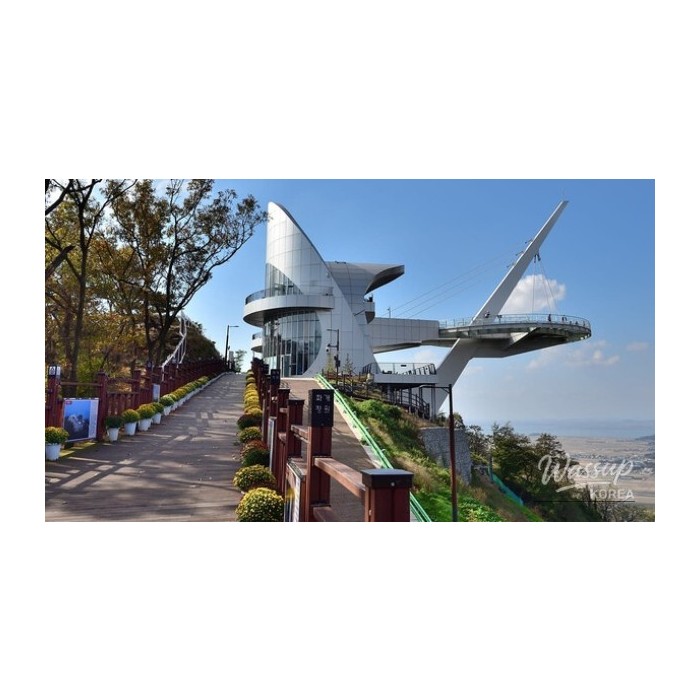 Discovering Gyodong Island: A Spring Escape3850