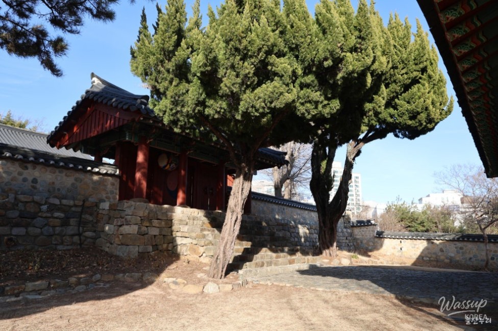 Exploring Ulsan Hyanggyo: A Journey Through Time_10