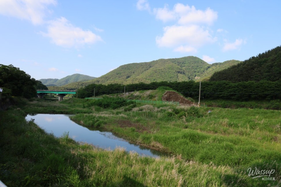 Exploring Cheongam Village in May_08
