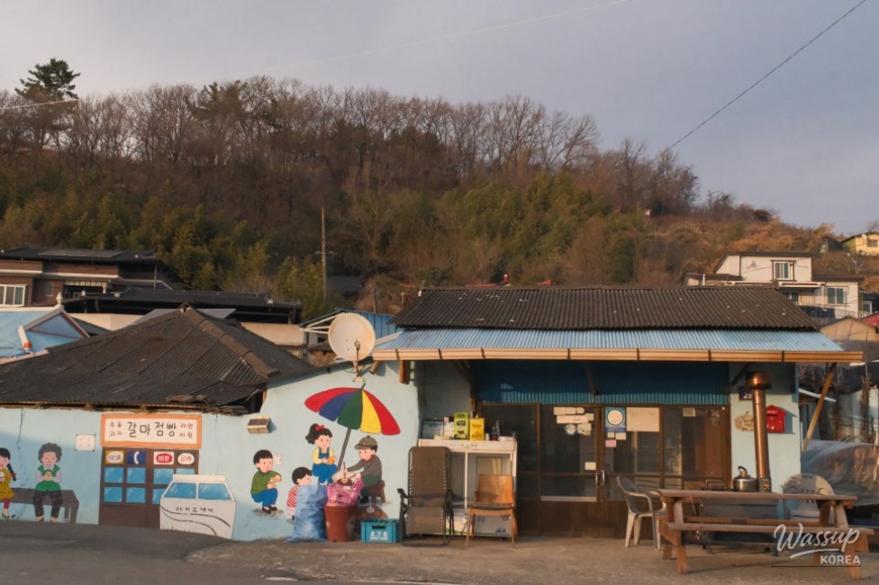Discovering the Hidden Beauty of Masan Village_02