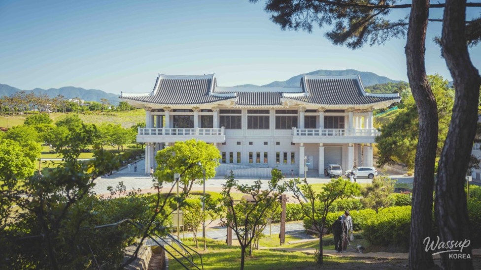 Exploring Samsung Hyun Historical and Cultural Park in Gyeongsan_01