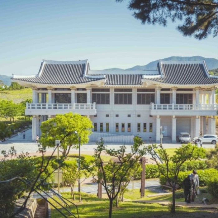 Exploring Samsung Hyun Historical and Cultural Park in Gyeongsan_01