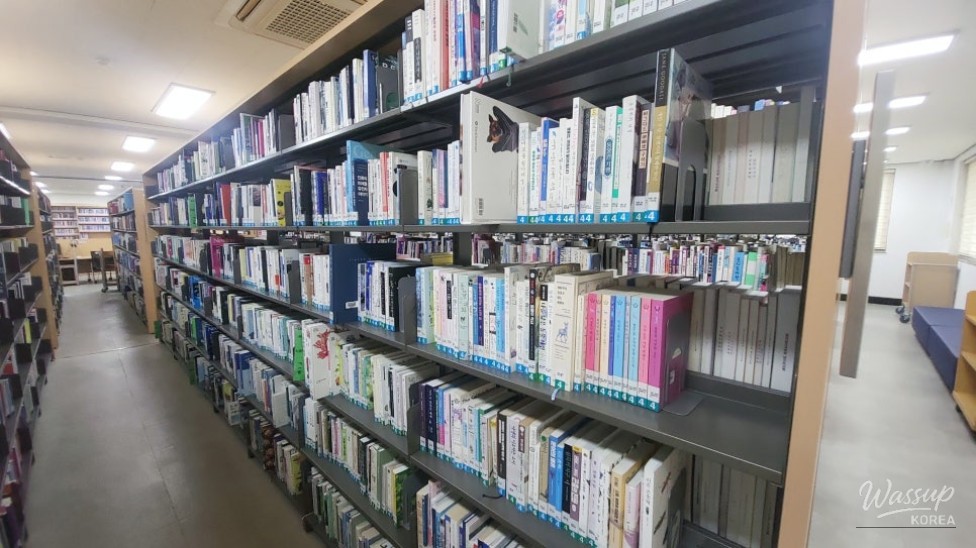 Exploring the Cultural Space of Namji Library_10