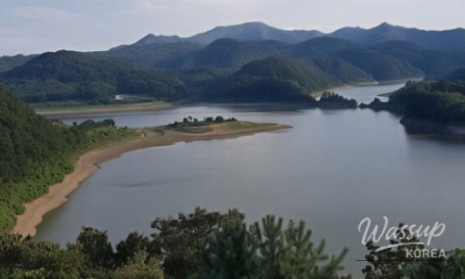 Discovering the Healing Beauty of Okjeongho Misty Trail_08