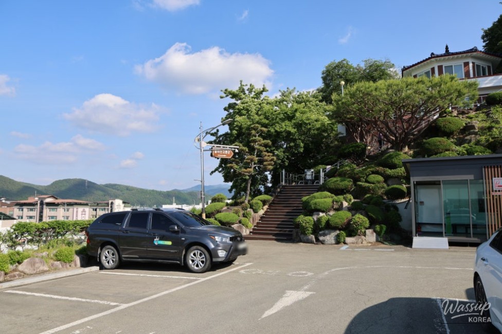 A Special May in Hamann: The Beauty of Nature and Culture_05