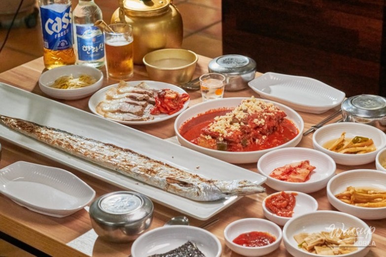 Discovering Jeju's Local Delicacies: A Must-Visit Restaurant_03