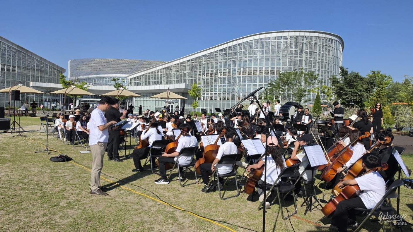 Exploring the National Sejong Arboretum in Early June_02