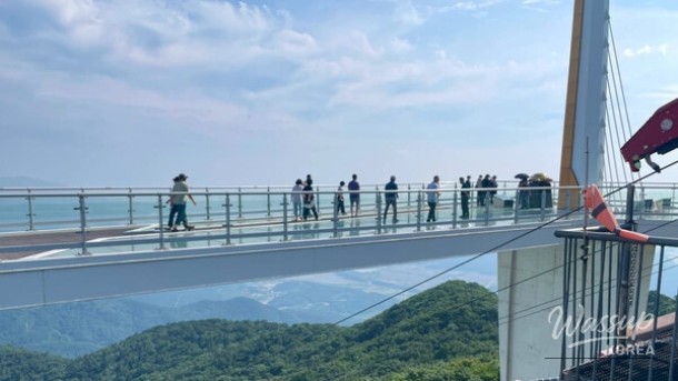 Discover the Thrills of Geumo Mountain: A Summer Adventure_04
