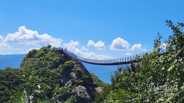 Exploring the Serene Beauty of Seongjebong and the Sinseondae Cloud Bridge_02
