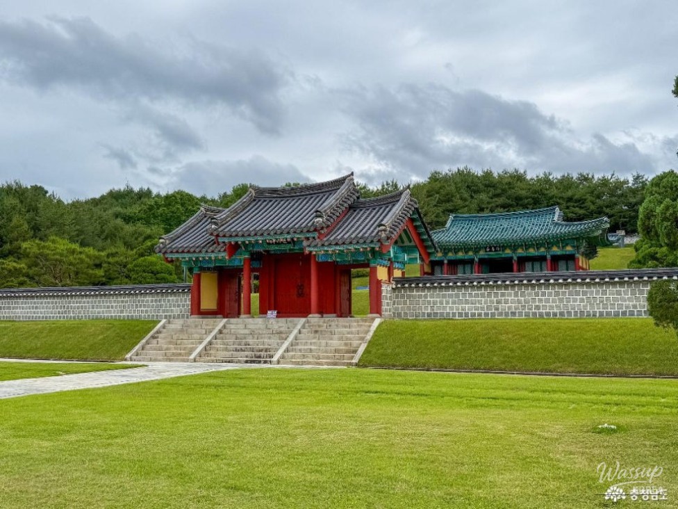 The Sacred Site of the Seven Hundred Martyrs in Geumsan_03
