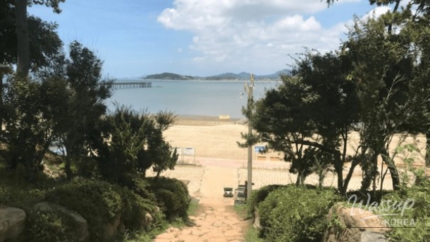 Discover the Tranquil Dolmeori Beach in Hampyeong, South Korea_01