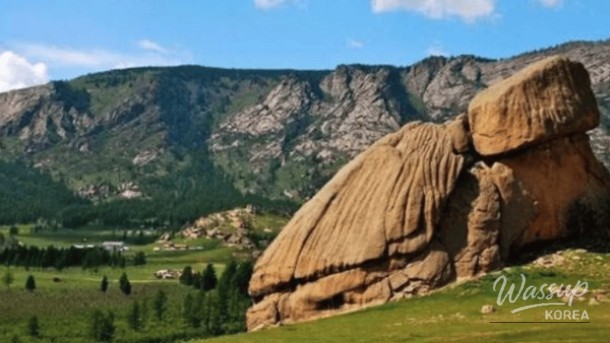 Discovering Mongolia: A Unique Summer Getaway_01