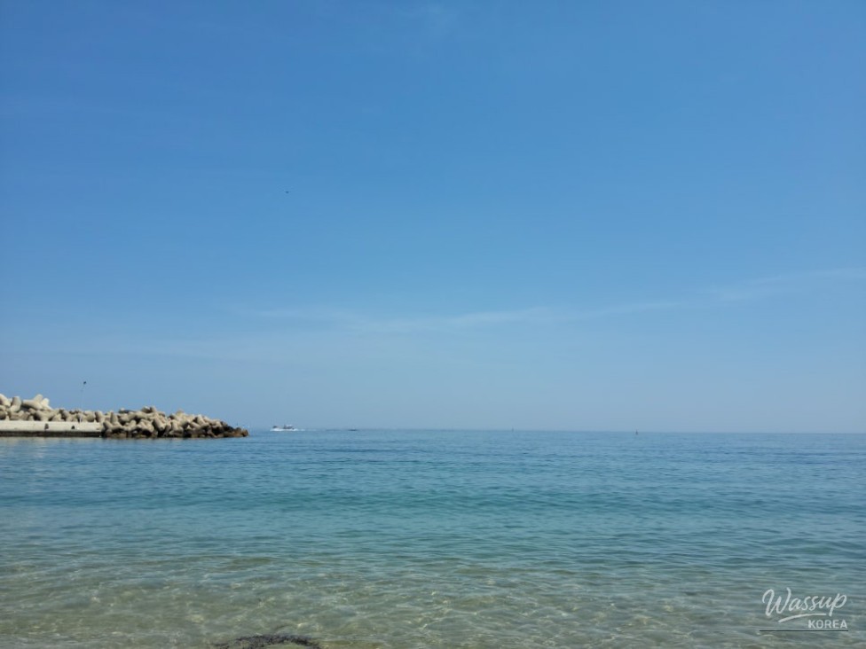 Discover the Serene Obo Beach in Yeongdeok_01