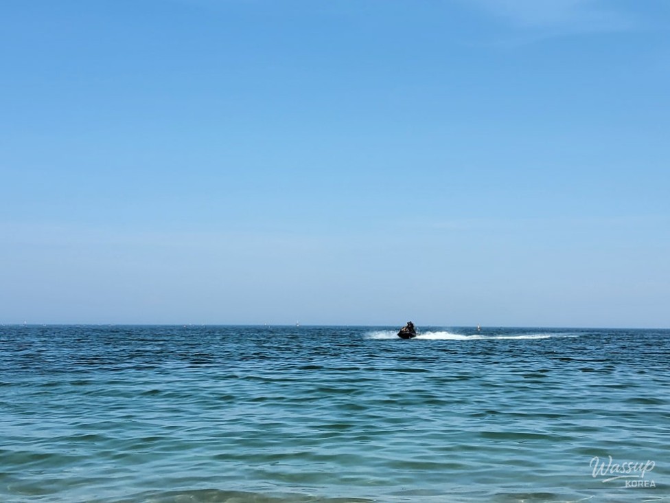 Discover the Serene Obo Beach in Yeongdeok_10