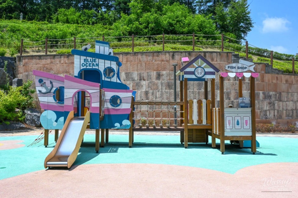 Exploring Songrim Neighborhood Park in Jincheon_06