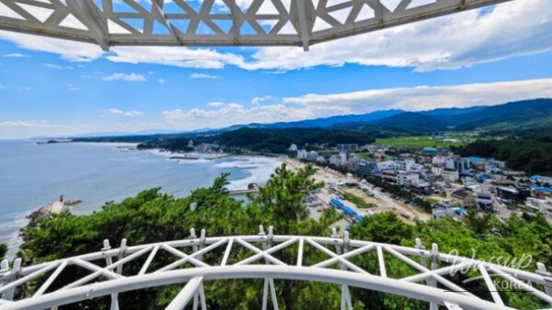 Discover the Scenic Beauty of Jukdojeong Observatory in Yangyang_02