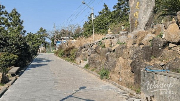 A Serene Escape: Discovering the Hidden Gem of Gwangmyeongsa Temple_04
