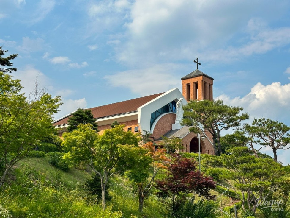 Exploring Gwanghyeon Cathedral: A Hidden Gem in Jincheon_02