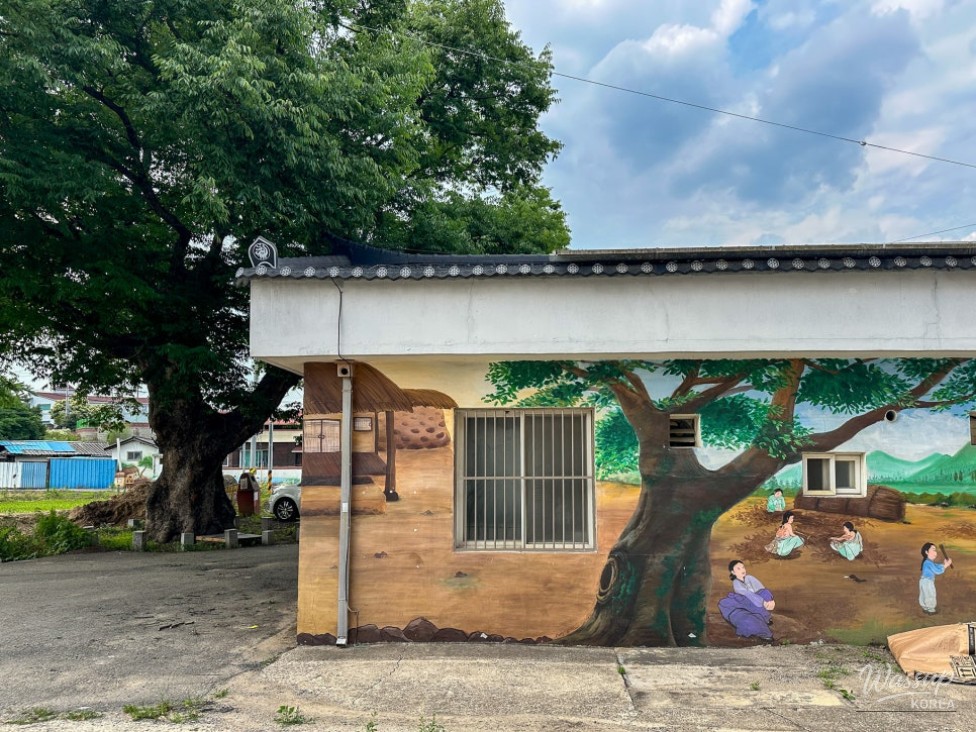 Exploring Sangri Mural Village in Jincheon_13