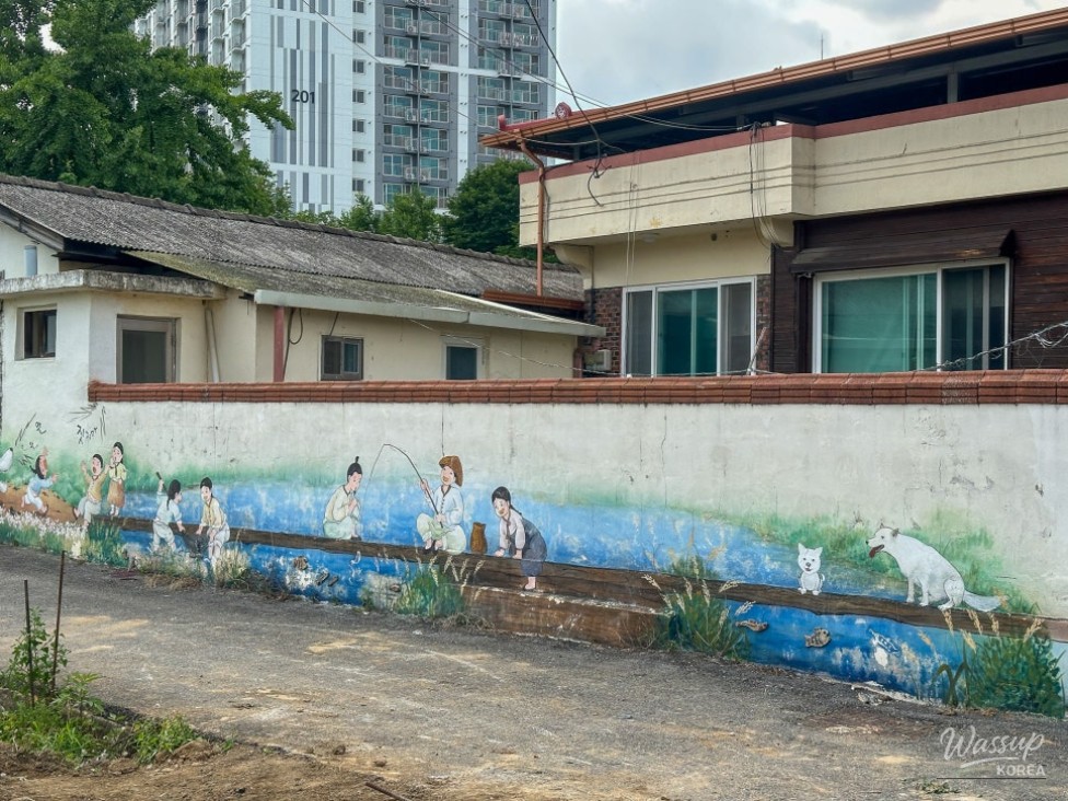 Exploring Sangri Mural Village in Jincheon_14