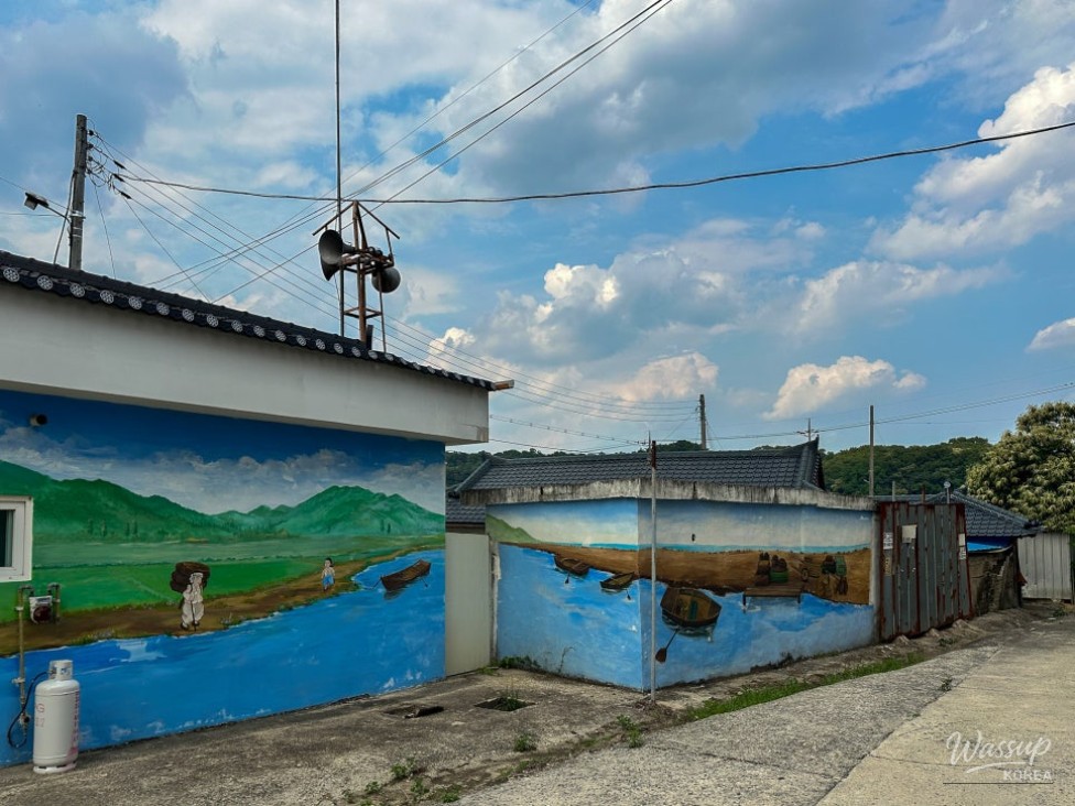 Exploring Sangri Mural Village in Jincheon_05
