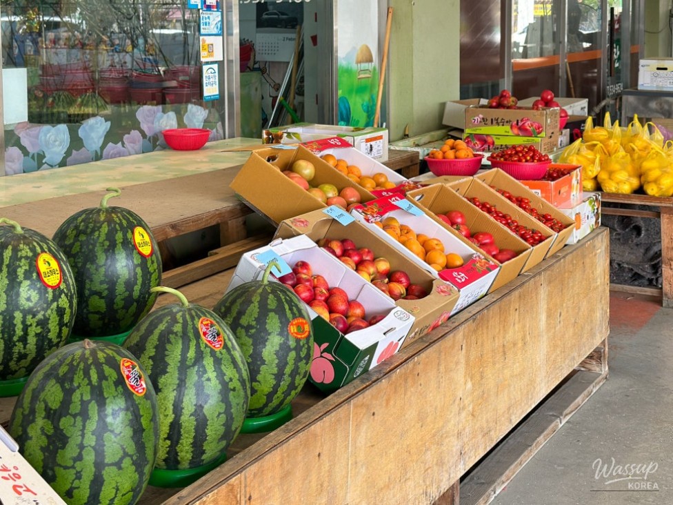 Exploring the Traditional Market of Saenggeo Jincheon_07