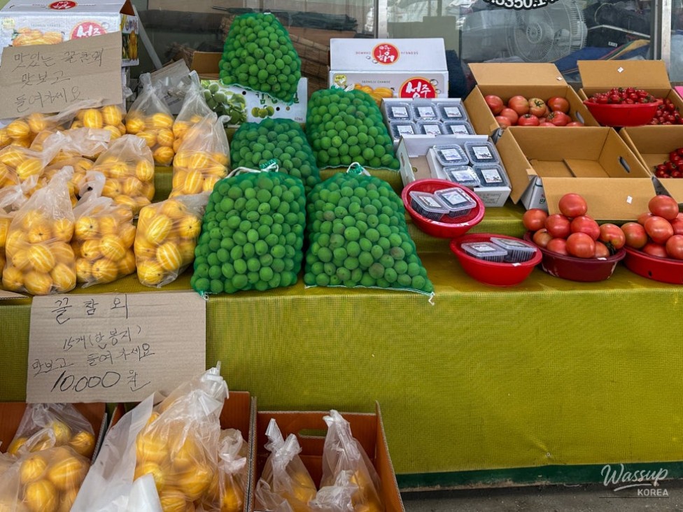 Exploring the Traditional Market of Saenggeo Jincheon_14