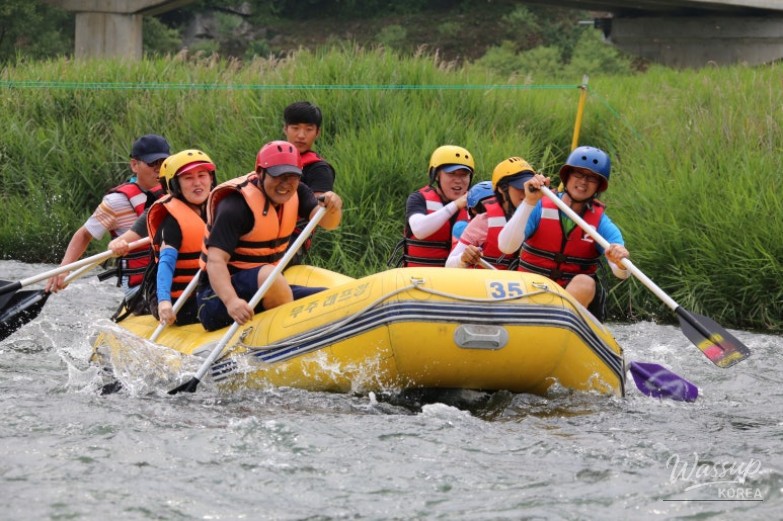 Experience Thrilling Rafting in Muju!_06