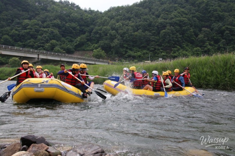 Experience Thrilling Rafting in Muju!_03