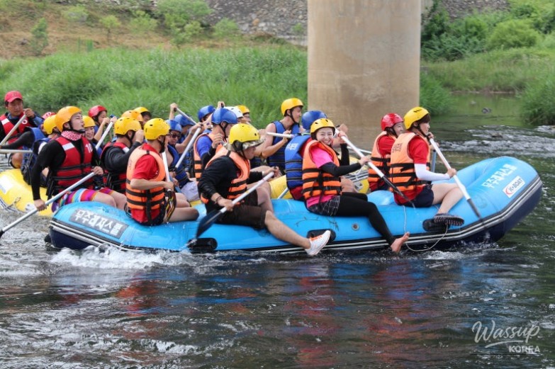 Experience Thrilling Rafting in Muju!_04