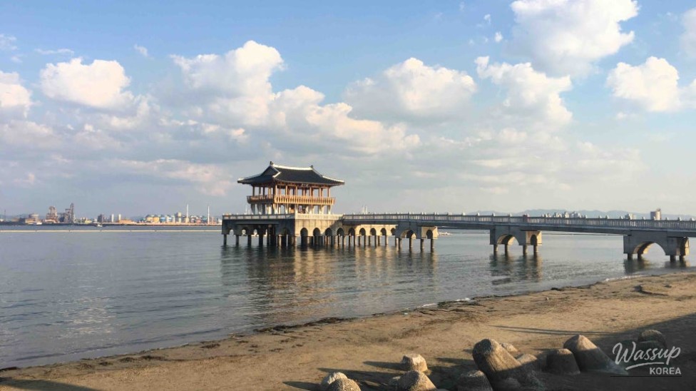 Exploring Yeongildae Beach in Pohang, South Korea_03