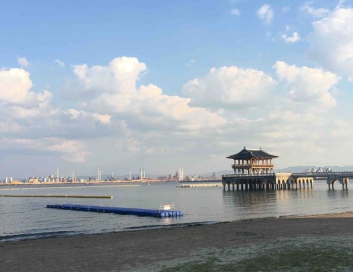 Exploring Yeongildae Beach in Pohang, South Korea float