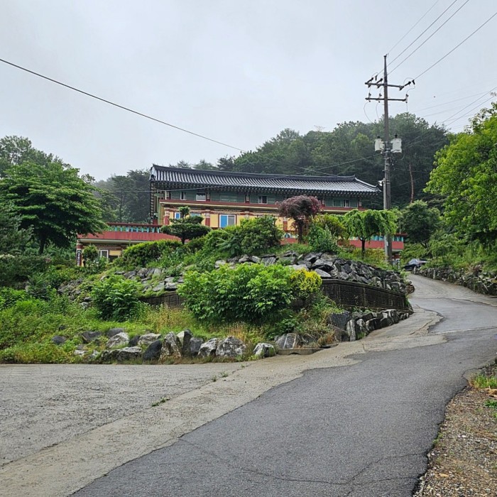 Finding Serenity at Seowonsa Temple4409