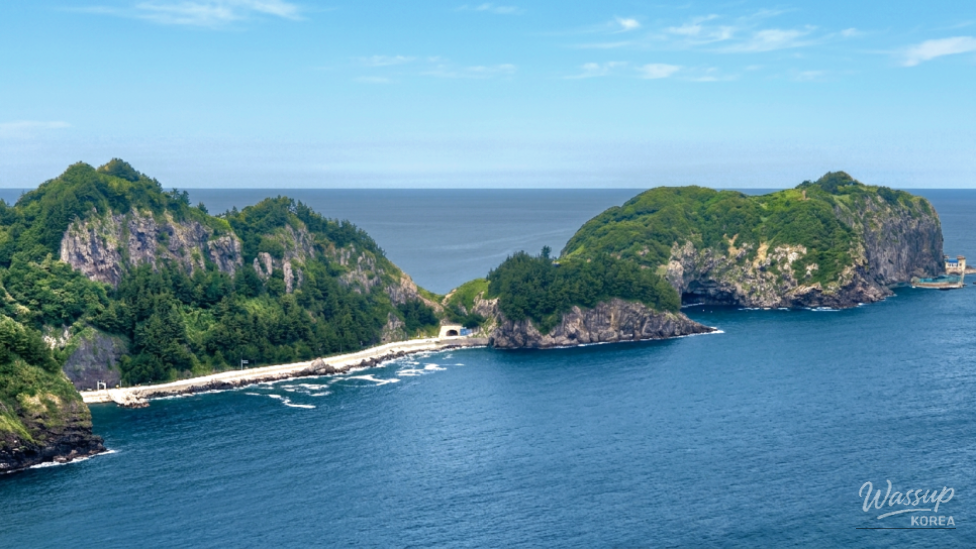 Exploring the Scenic Naesujeon Observatory and Ulleung Bridge_03