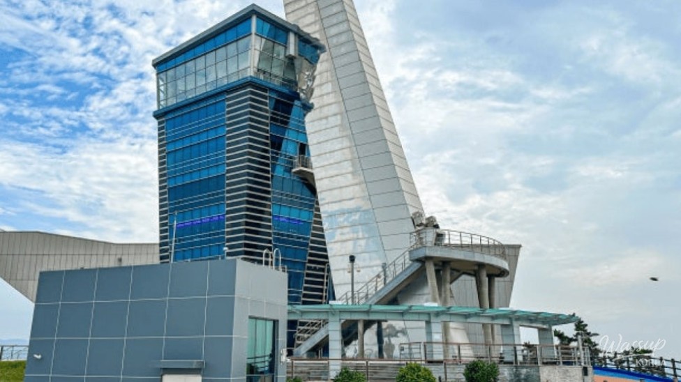 Exploring Jindo Tower: A Hidden Gem with Stunning Views_01
