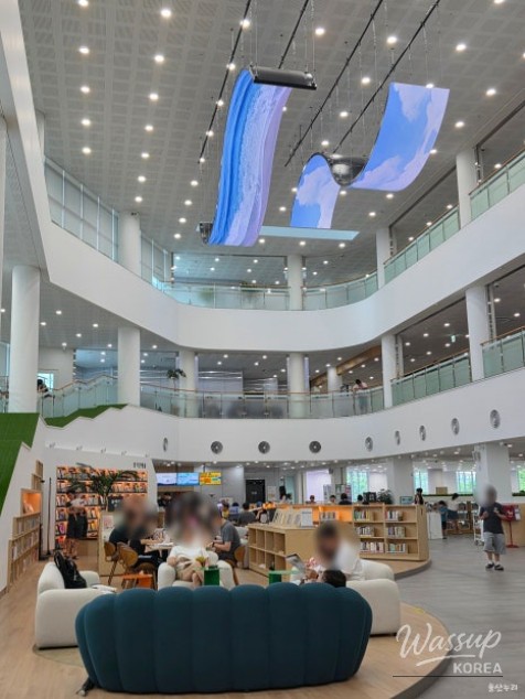 Exploring the Jonggajip Library: A Cultural Hub in Ulsan_03