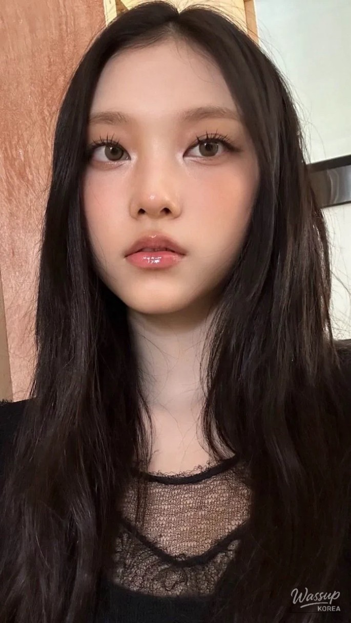 Exploring the Cat-like Visuals and Makeup of K-Pop Idols_04