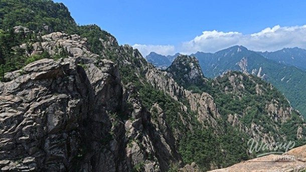 Exploring the Majestic Ulsan Rock in April_03